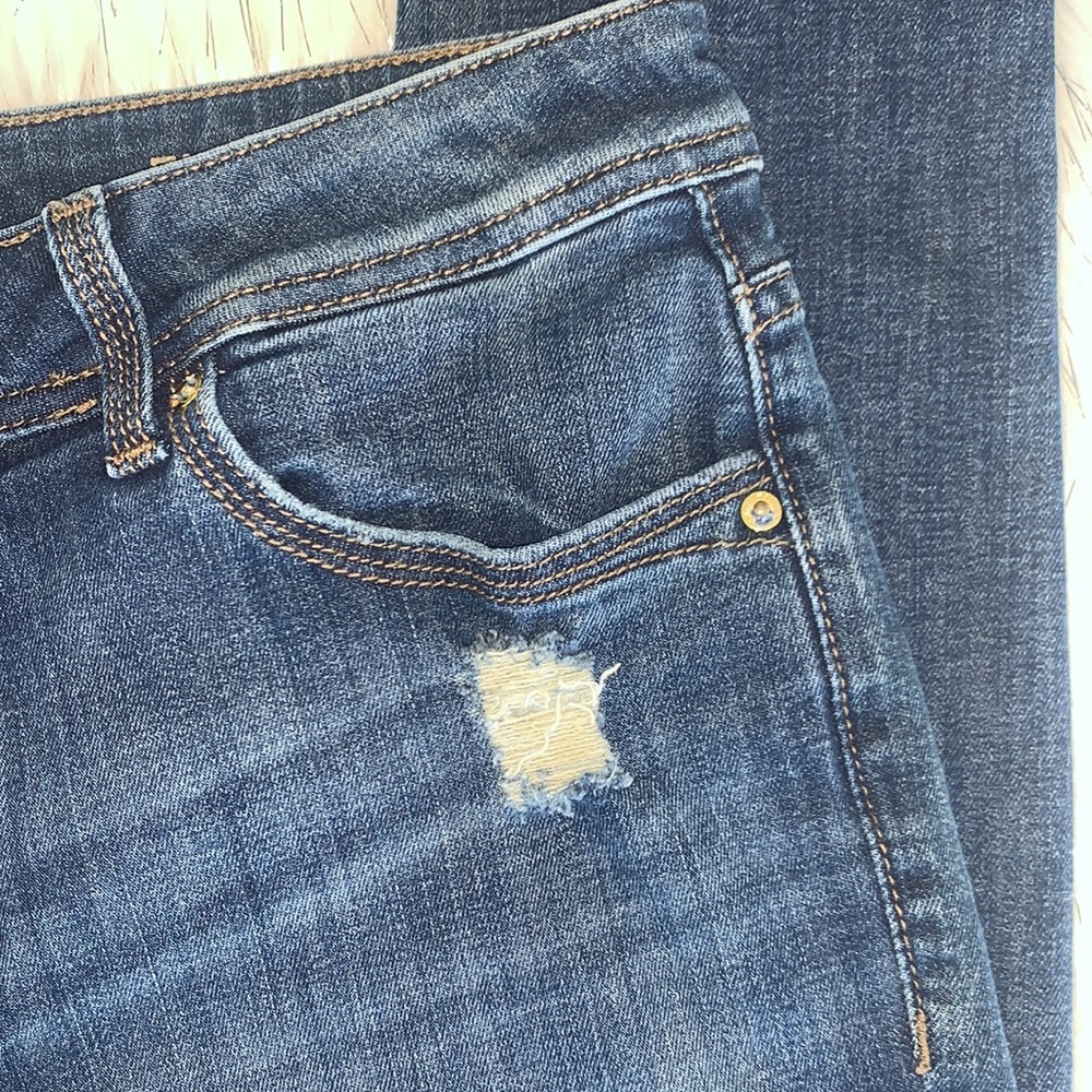 DL1961 Distressed Denim Jeans - Picture 6 of 7